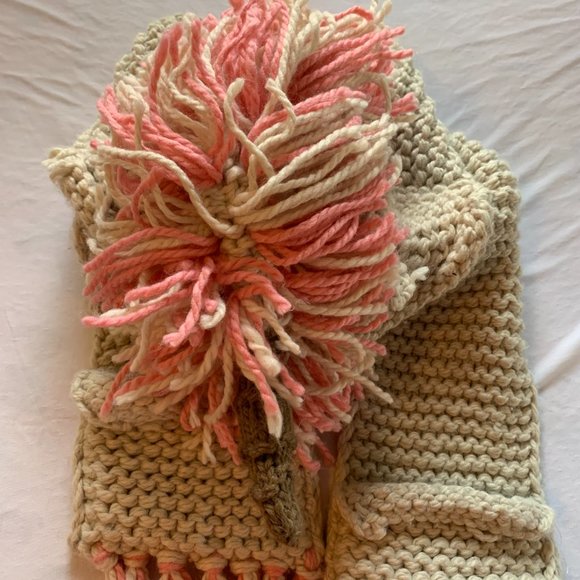 Tacobear Handmade Unicorn Hooded Scarf with Pockets - Picture 3 of 8